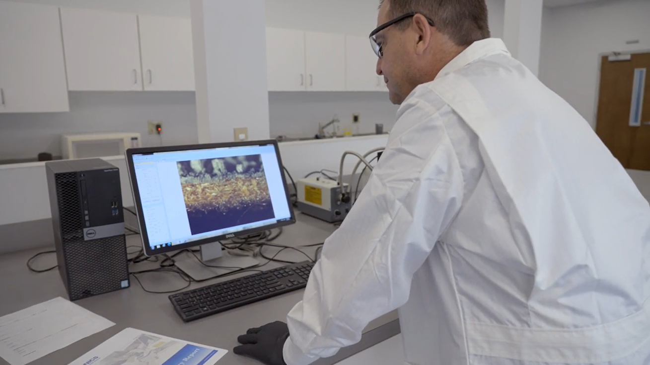 Utilización de nuestros servicios de laboratorio internos con fines de diagnóstico y predicción para mejorar el rendimiento de su almacén de bolsas